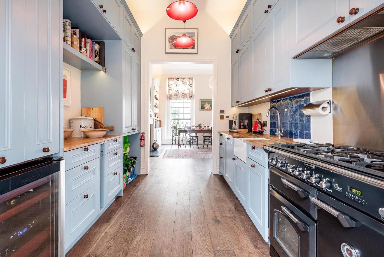 Charming Pimlico Home Close To The River Thames By Underthedoormat 런던 외부 사진